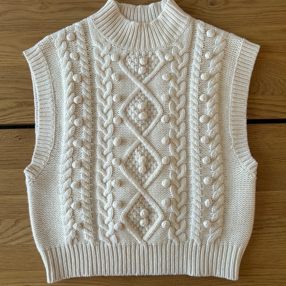 Wilfred Cable Knit Sweater Vest - Picture 2 of 8